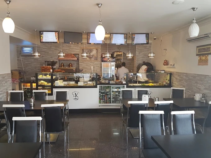 Yunak Rotterdam - Ontbijt, lunch en diner